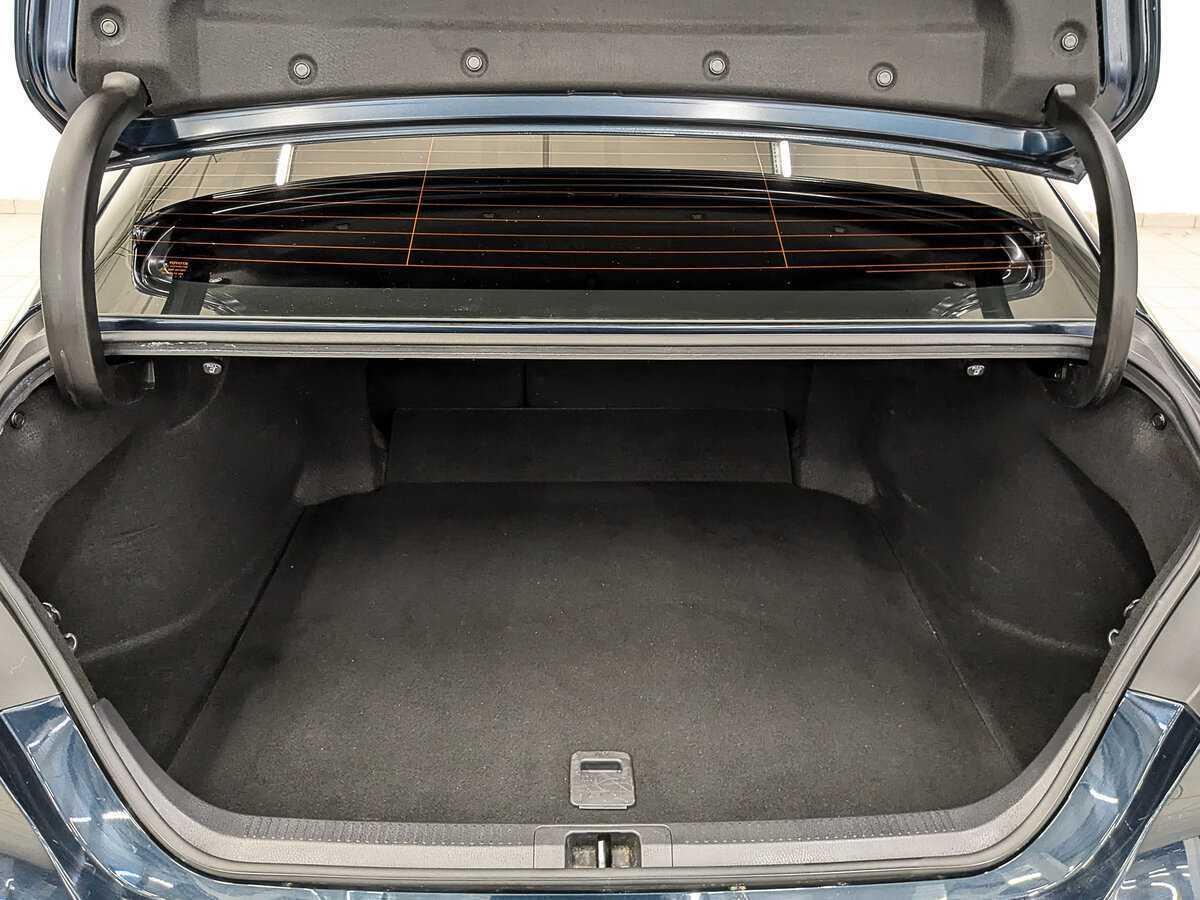 Купить Toyota Camry с пробегом. Фото: #9