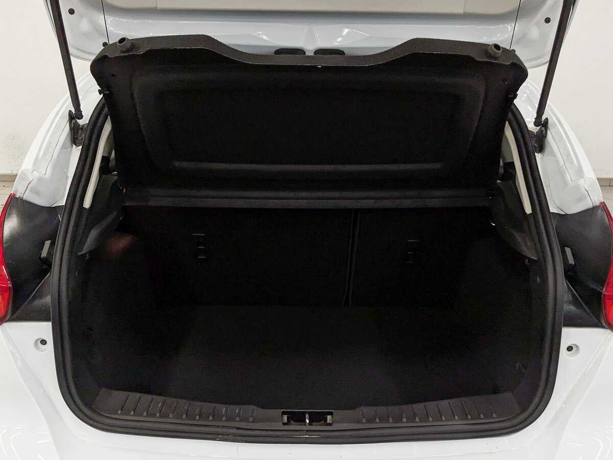 Купить Ford Focus с пробегом. Фото: #9