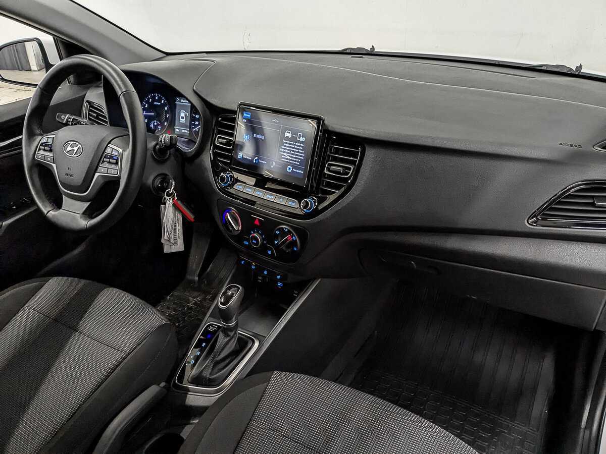 Купить Hyundai Solaris с пробегом. Фото: #12