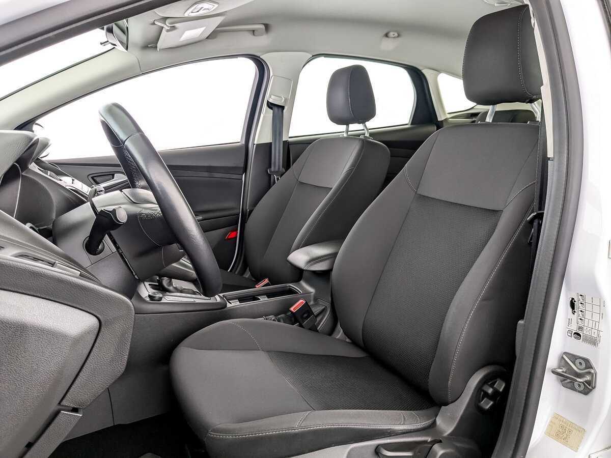 Купить Ford Focus с пробегом. Фото: #19