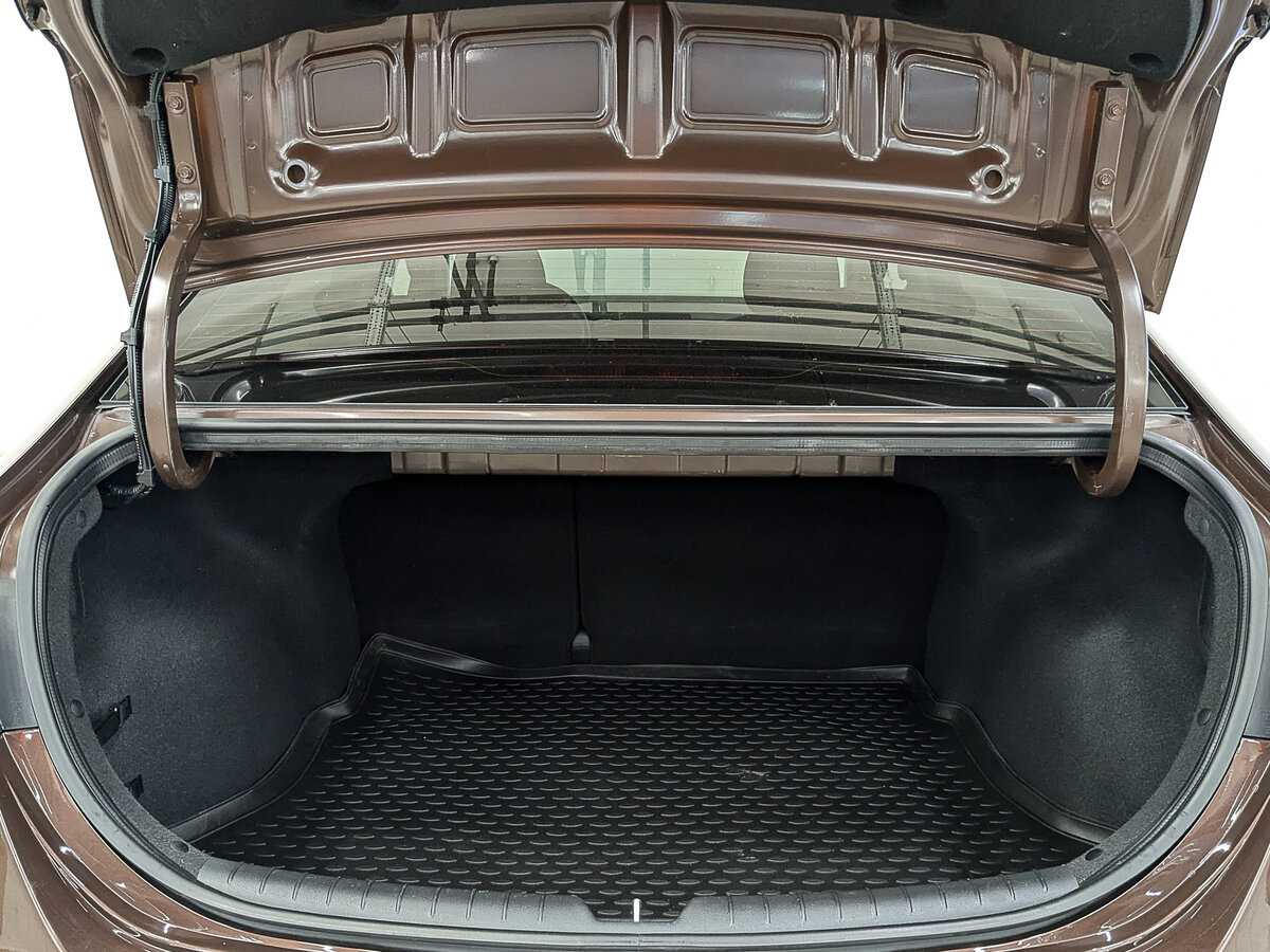 Купить Hyundai Solaris с пробегом. Фото: #9