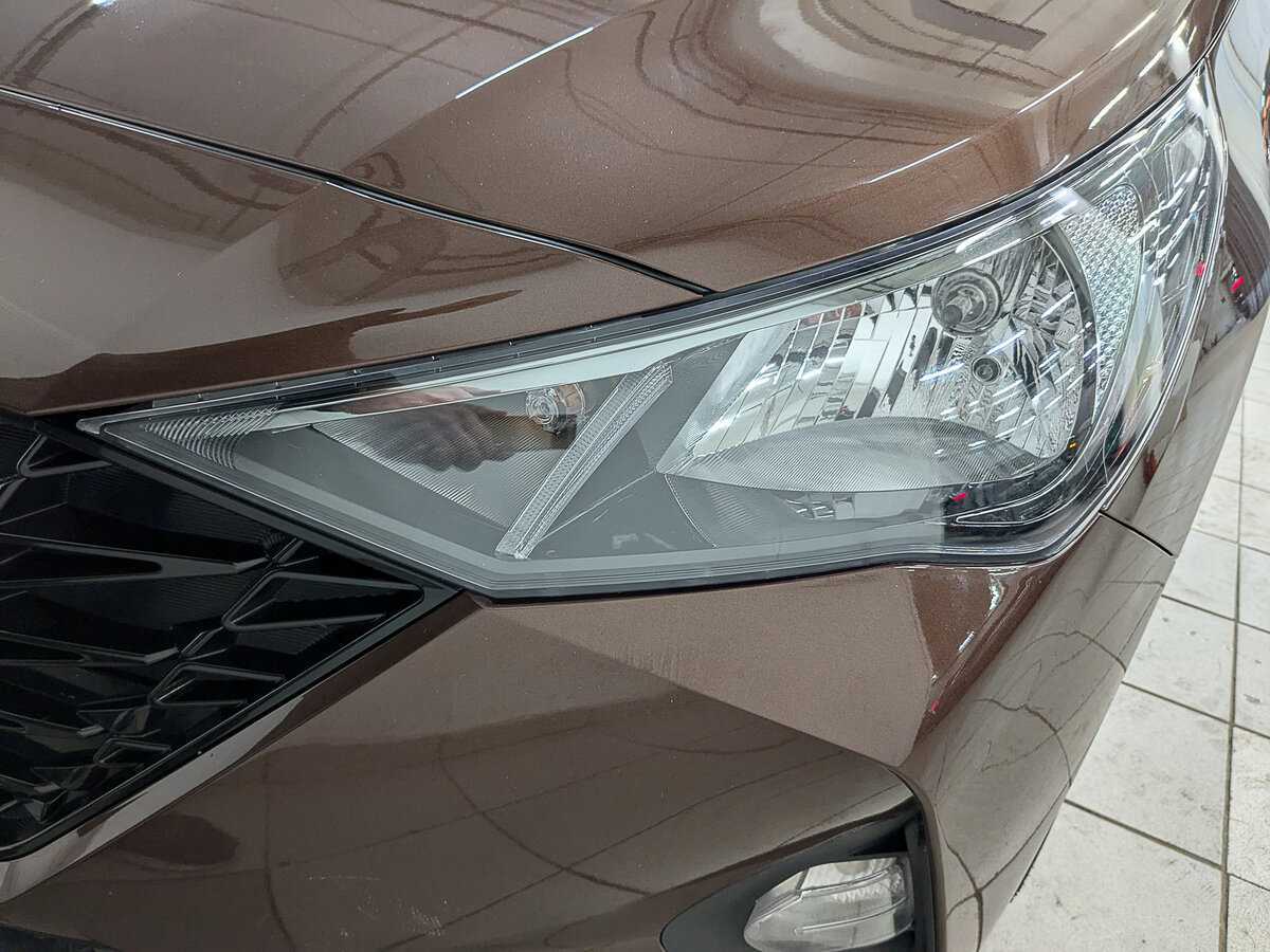 Купить Hyundai Solaris с пробегом. Фото: #10