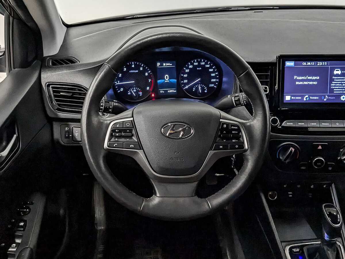 Купить Hyundai Solaris с пробегом. Фото: #20