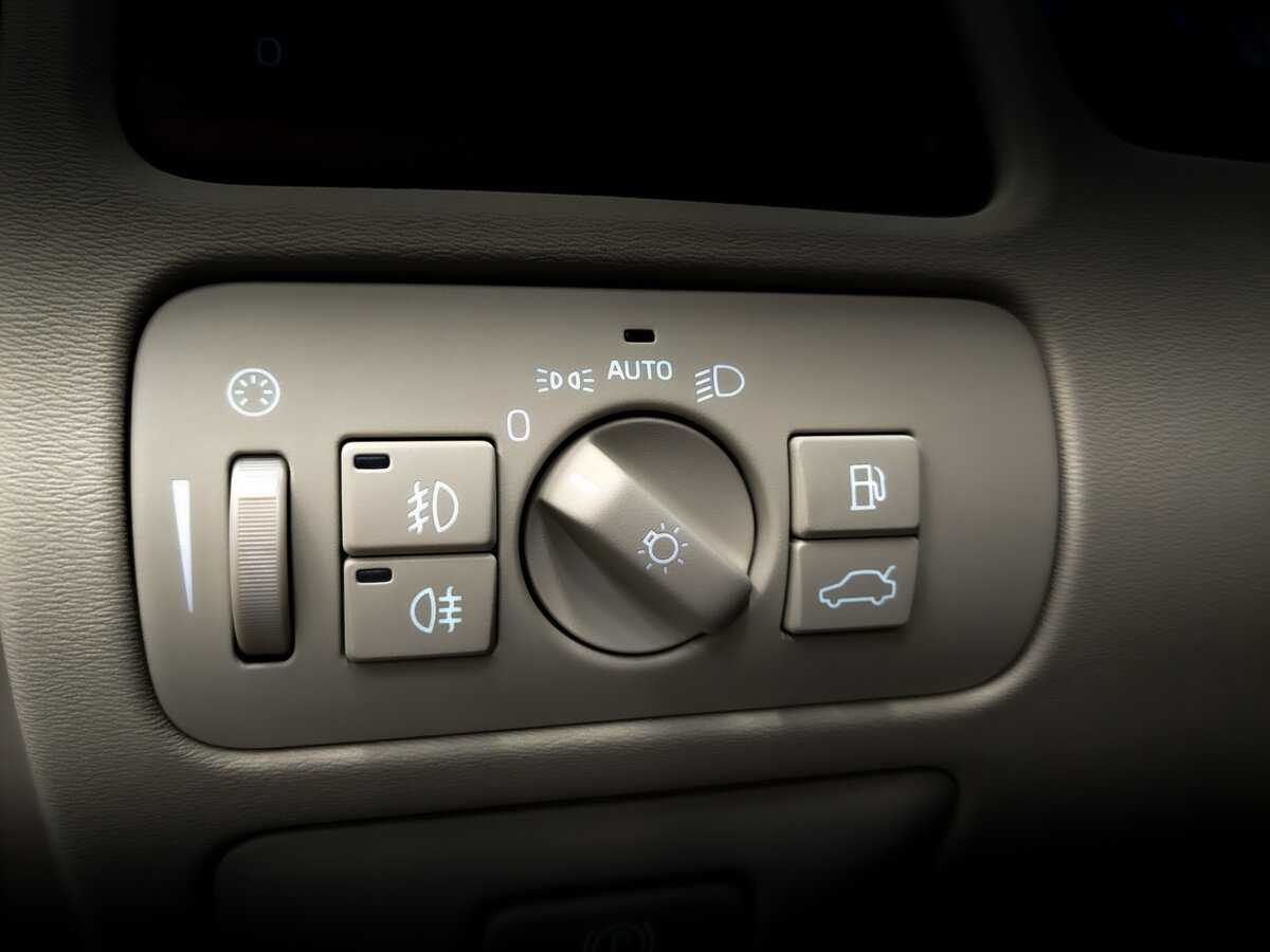 Купить Volvo S80 с пробегом. Фото: #26