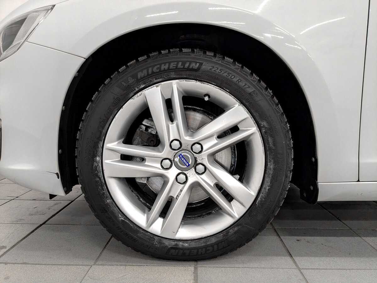 Купить Volvo S60 с пробегом. Фото: #18