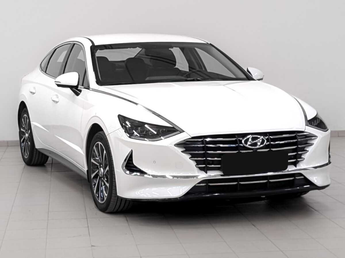 Купить Hyundai Sonata с пробегом. Фото: #2