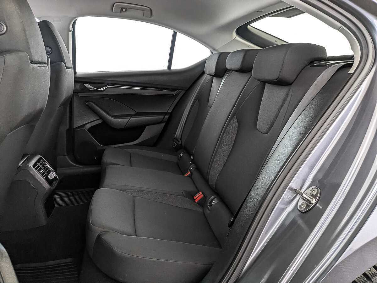 Купить Skoda Octavia с пробегом. Фото: #17