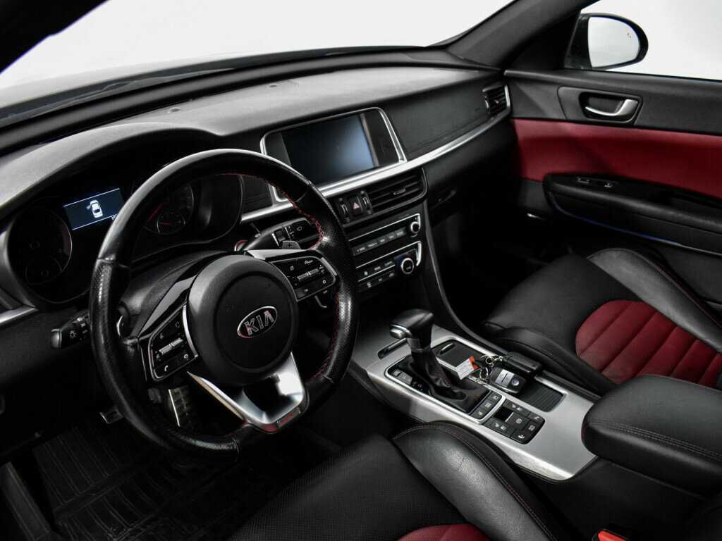 Купить Kia Optima с пробегом. Фото: #8