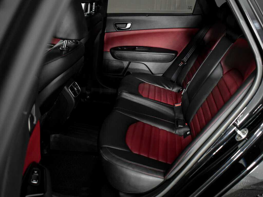 Купить Kia Optima с пробегом. Фото: #11