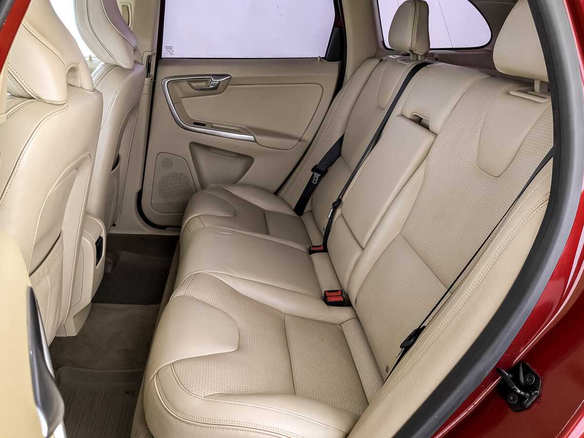Купить Volvo XC60 с пробегом. Фото: #11