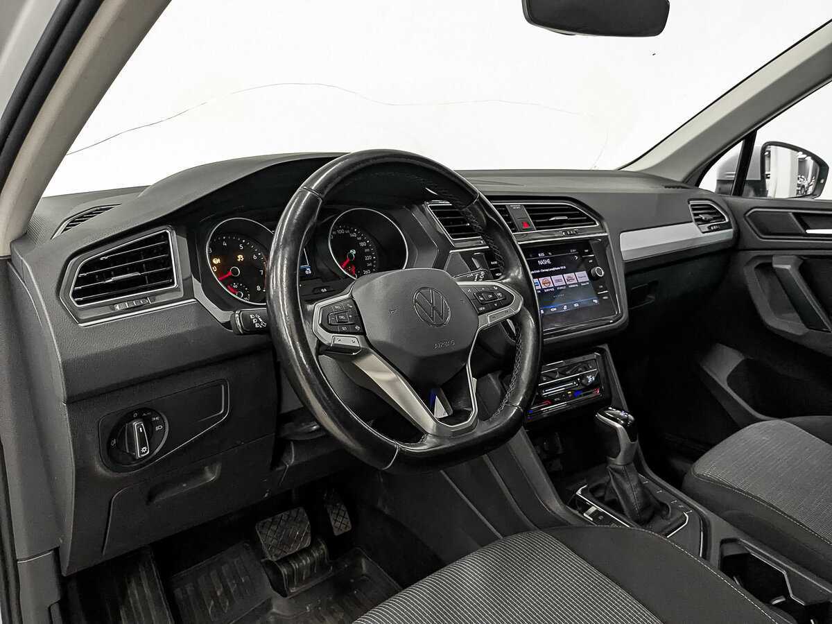 Купить Volkswagen Tiguan с пробегом. Фото: #12