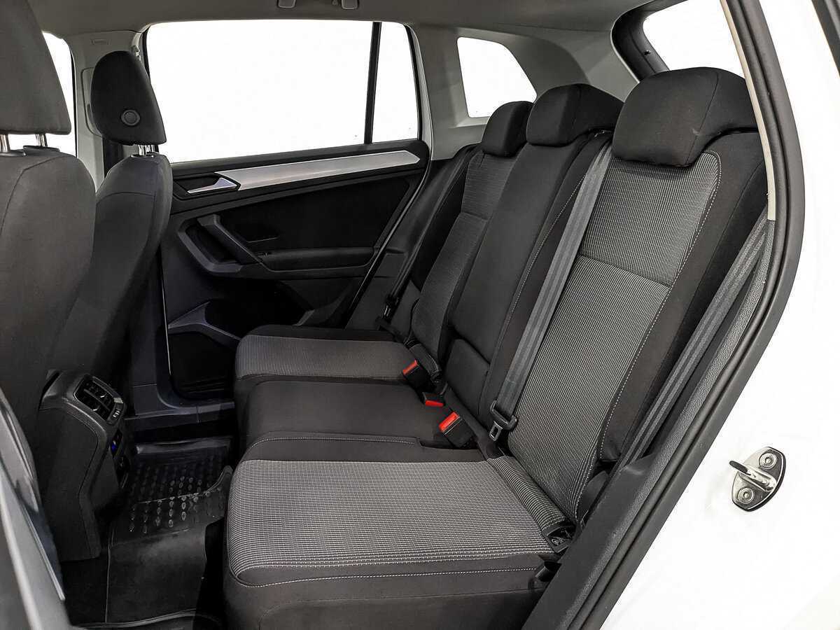 Купить Volkswagen Tiguan с пробегом. Фото: #14