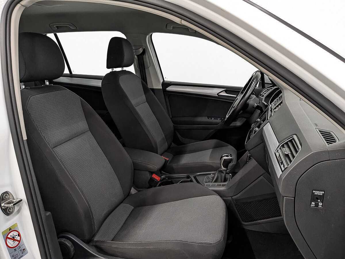 Купить Volkswagen Tiguan с пробегом. Фото: #20