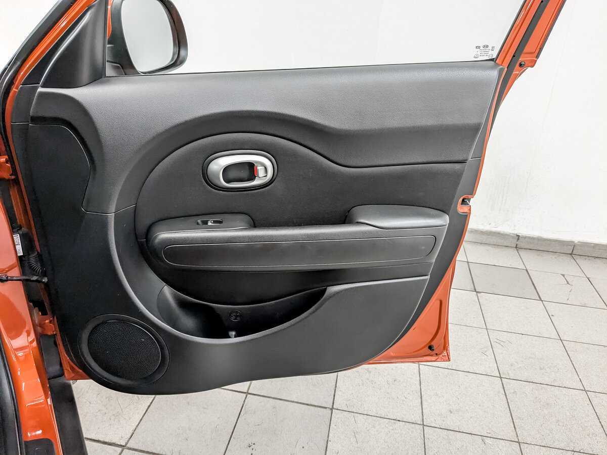 Купить Kia Soul с пробегом. Фото: #21