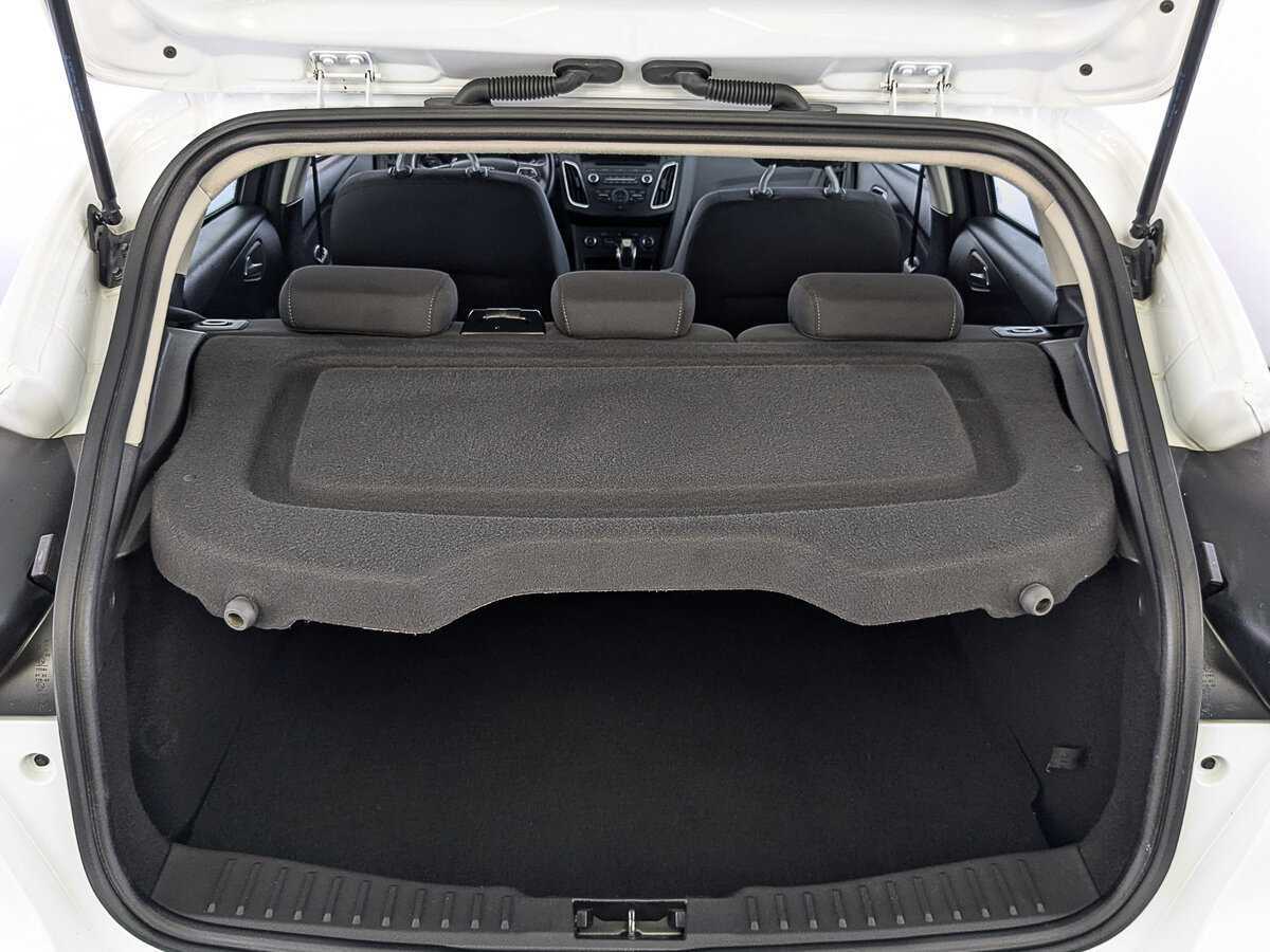 Купить Ford Focus с пробегом. Фото: #9