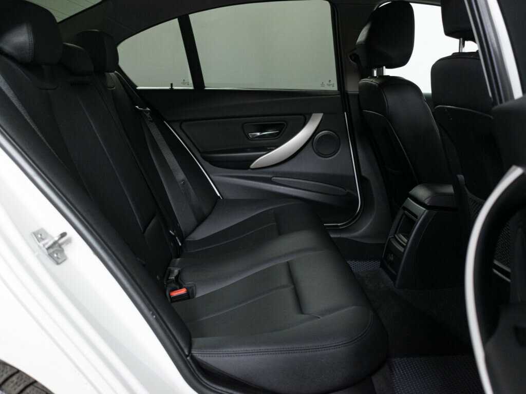 Купить BMW 3 серии с пробегом. Фото: #9