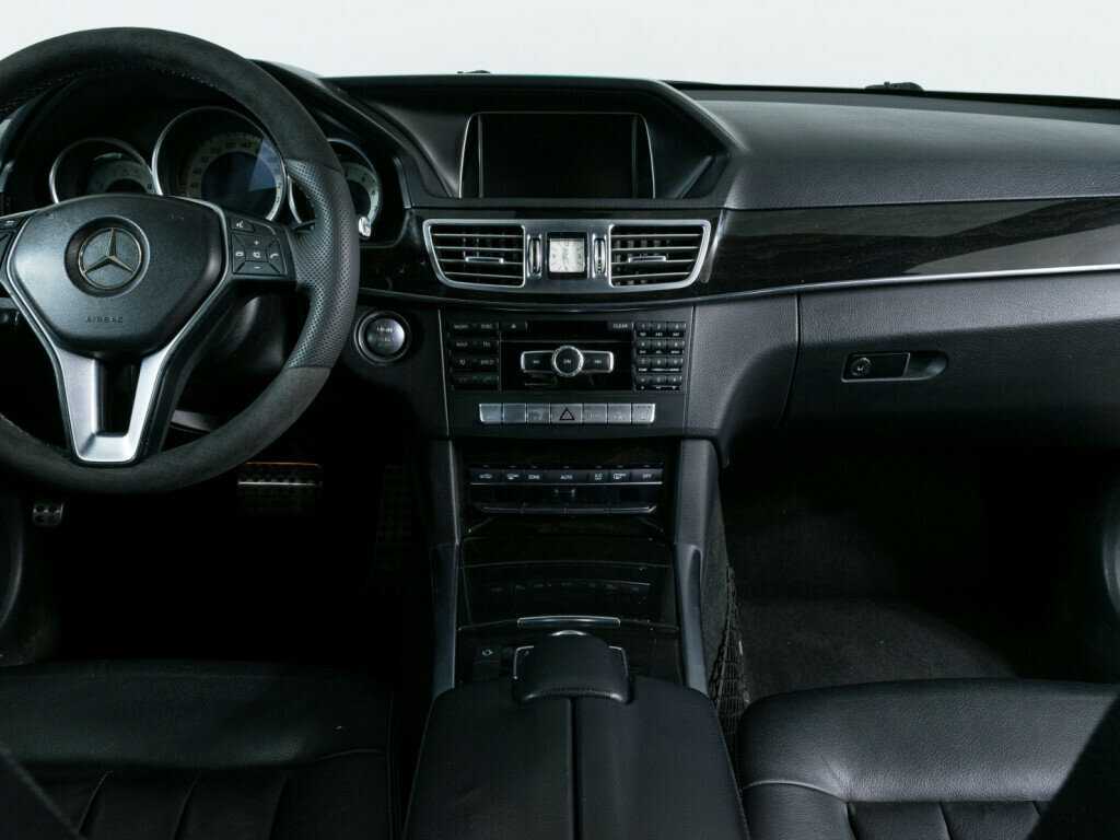 Купить Mercedes-Benz E-Класс с пробегом. Фото: #9