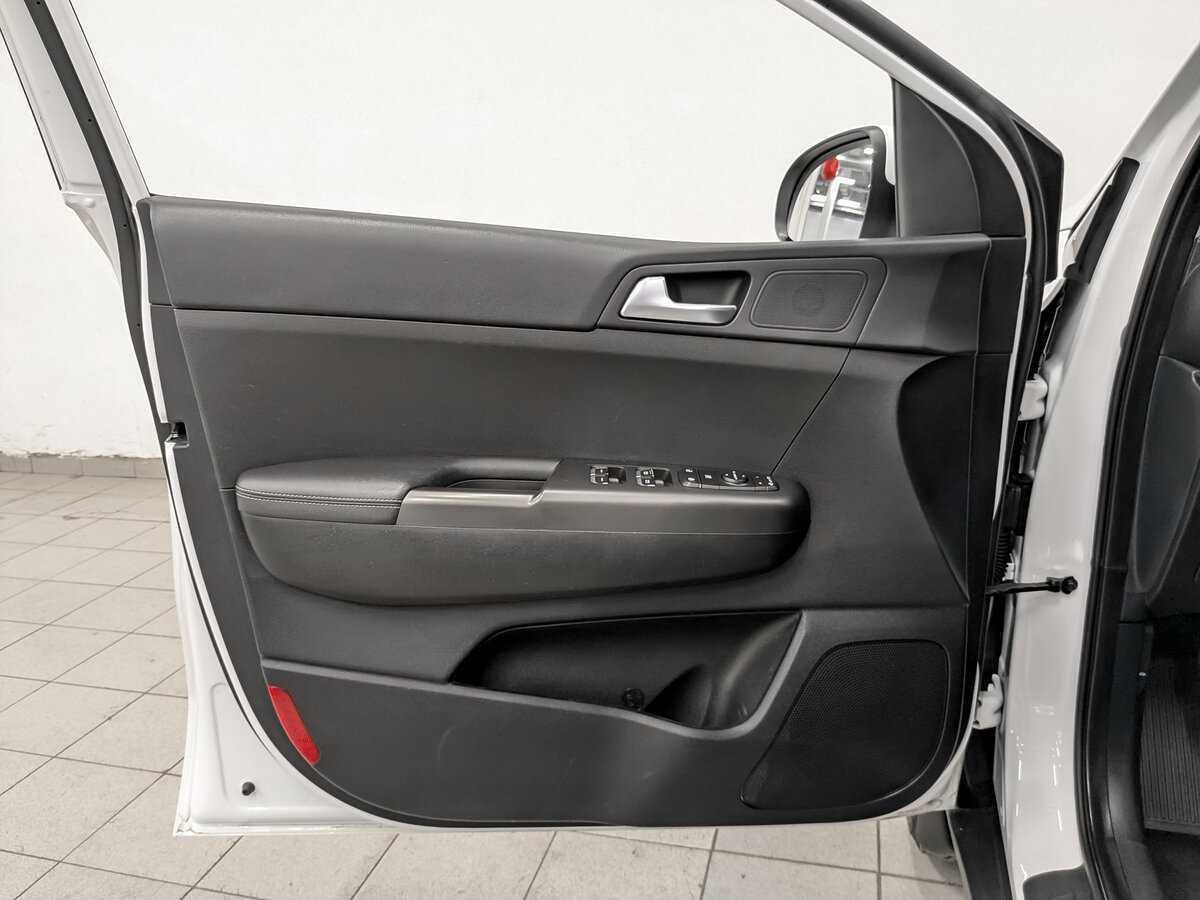 Купить Kia Sportage с пробегом. Фото: #16