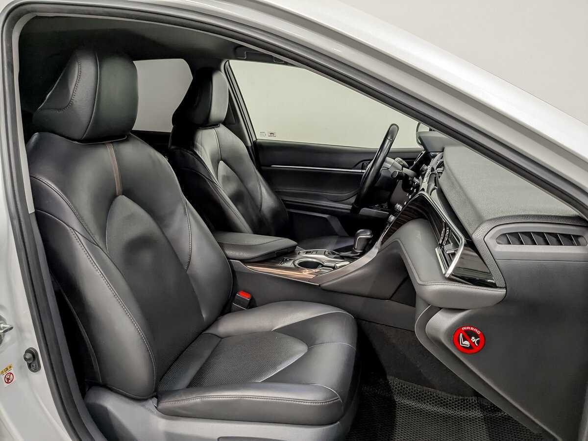 Купить Toyota Camry с пробегом. Фото: #21