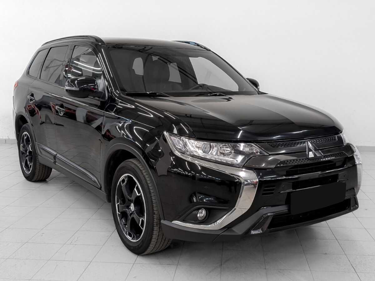 Купить Mitsubishi Outlander с пробегом. Фото: #2