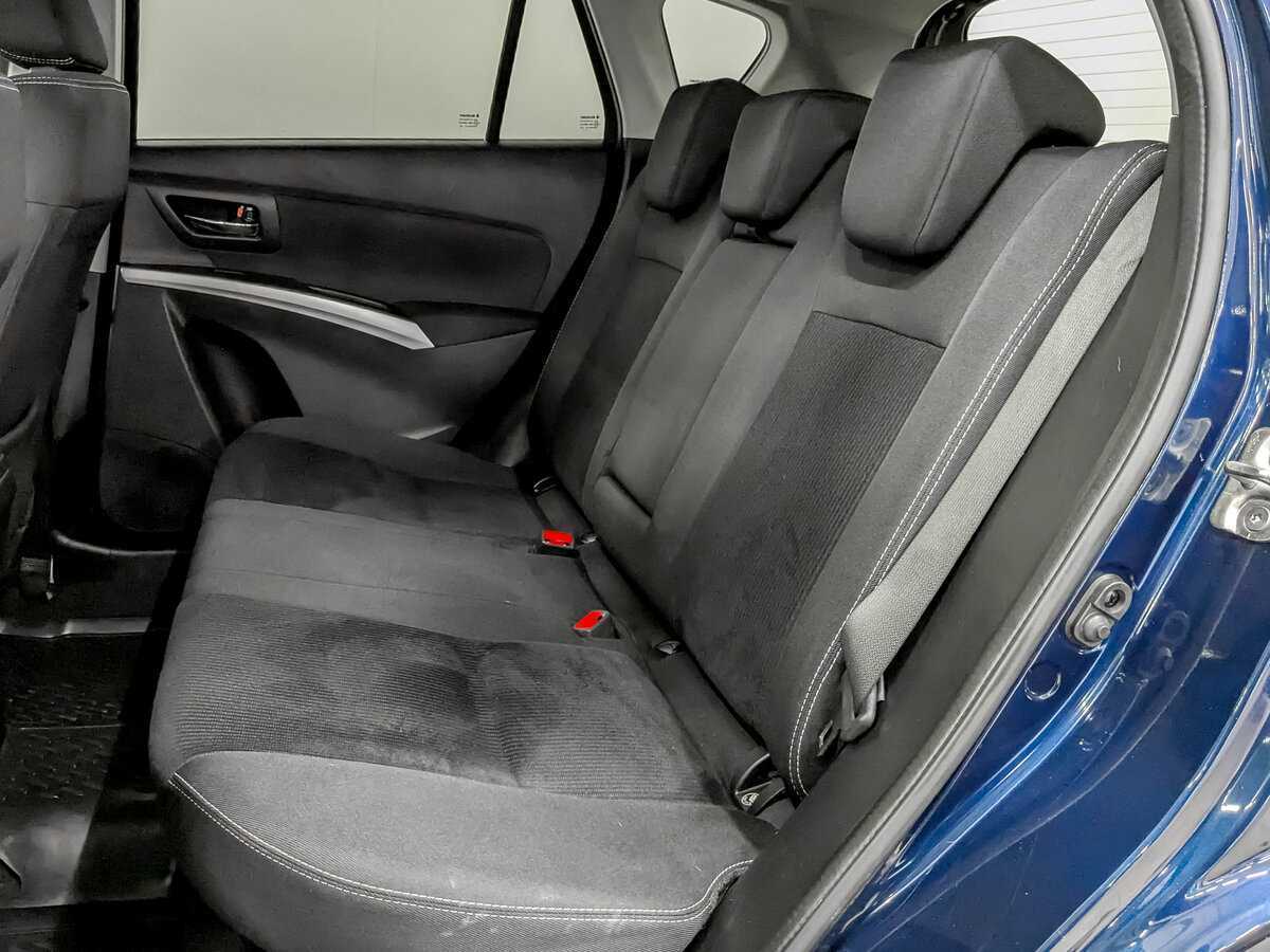 Купить Suzuki SX4 с пробегом. Фото: #11