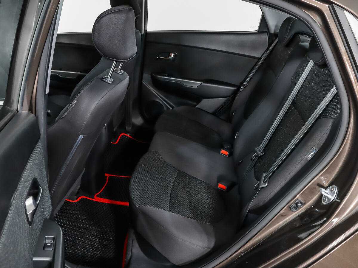 Купить Kia Rio с пробегом. Фото: #9