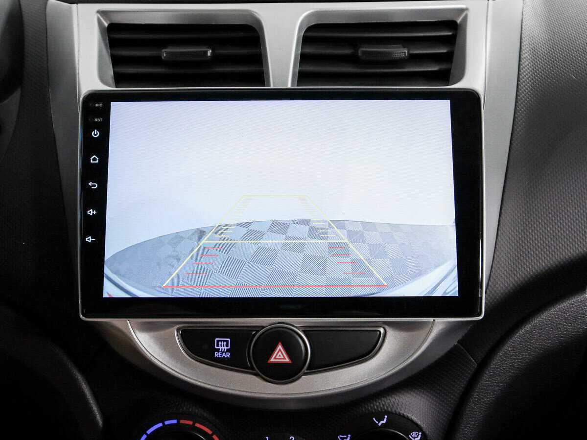 Купить Hyundai Solaris с пробегом. Фото: #14