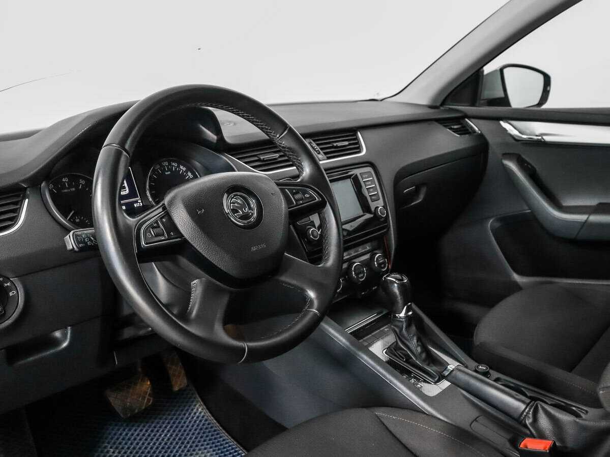 Купить Skoda Octavia с пробегом. Фото: #8