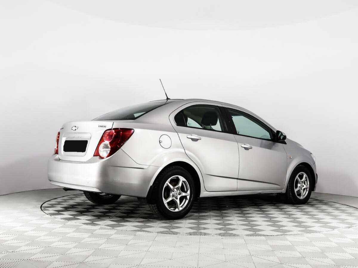 Купить Chevrolet Aveo с пробегом. Фото: #4