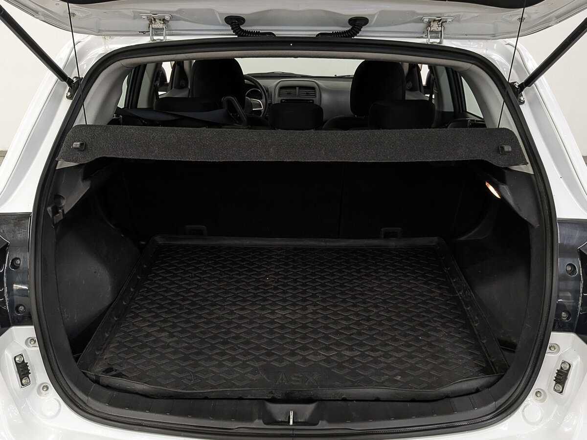 Купить Mitsubishi ASX с пробегом. Фото: #9