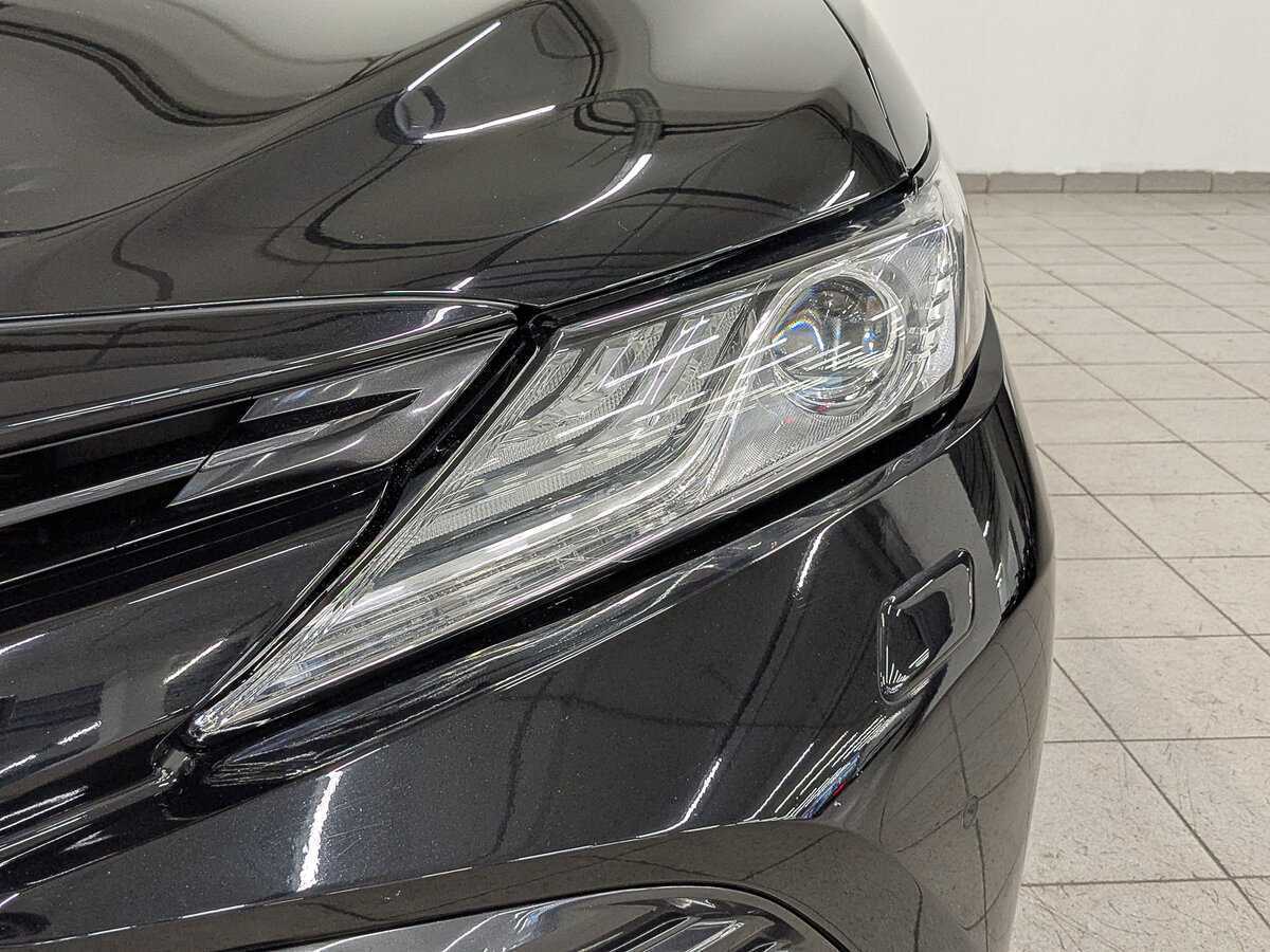 Купить Toyota Camry с пробегом. Фото: #10