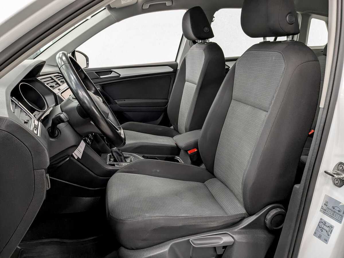 Купить Volkswagen Tiguan с пробегом. Фото: #18