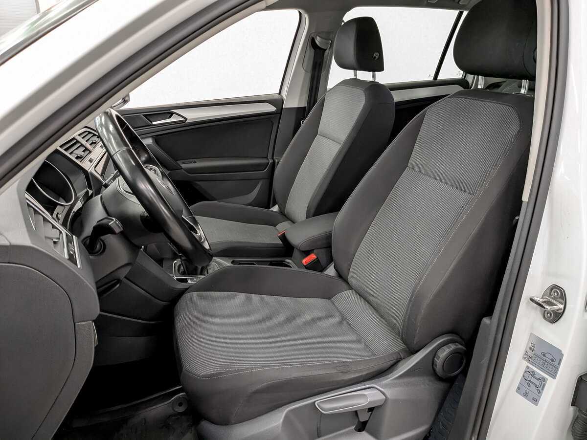 Купить Volkswagen Tiguan с пробегом. Фото: #19