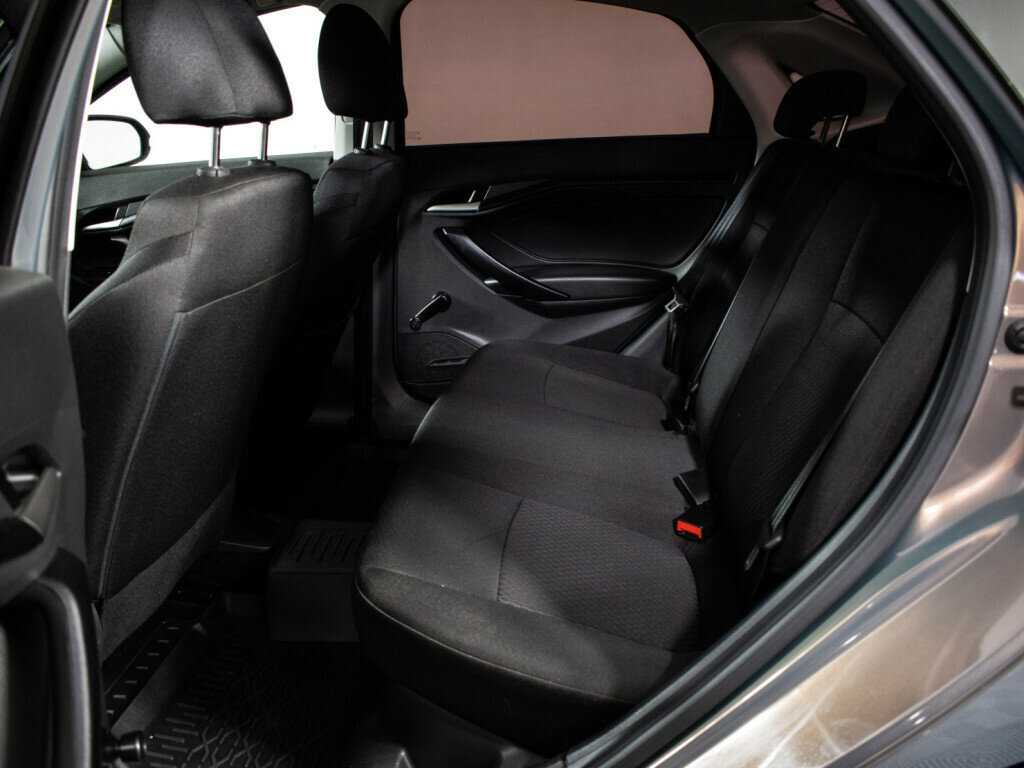 Купить Lada (ВАЗ) Vesta с пробегом. Фото: #8