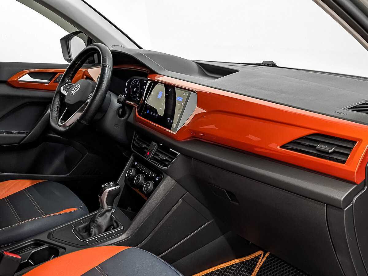 Купить Volkswagen Taos с пробегом. Фото: #12