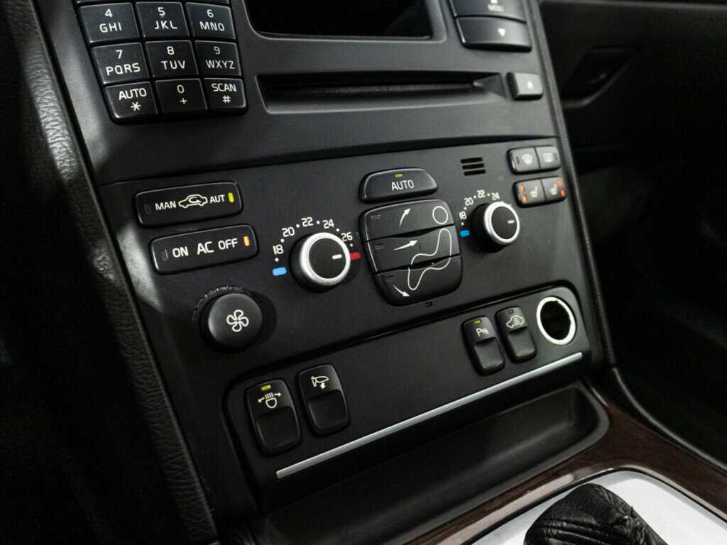 Купить Volvo XC90 с пробегом. Фото: #15