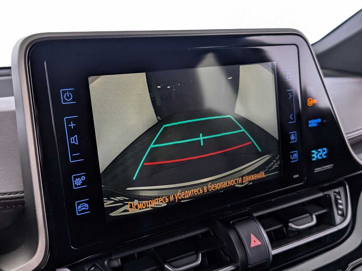 Купить Toyota C-HR с пробегом. Фото: #24