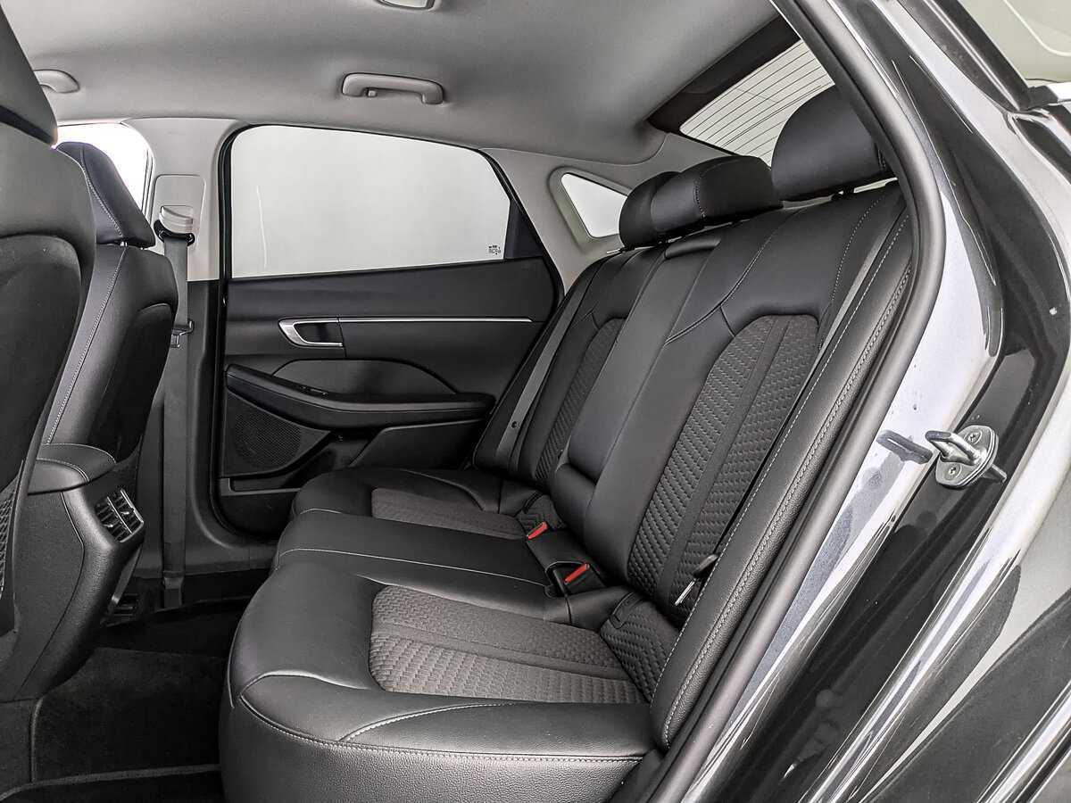 Купить Hyundai Sonata с пробегом. Фото: #15