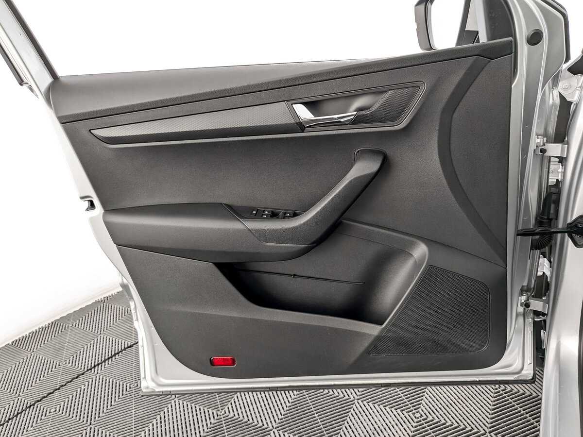 Купить Skoda Karoq с пробегом. Фото: #18