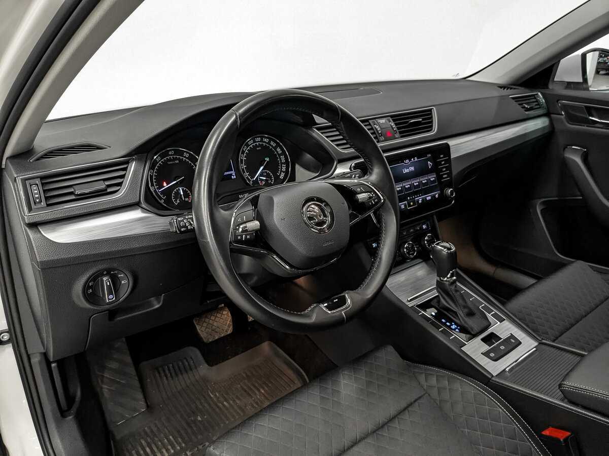 Купить Skoda Superb с пробегом. Фото: #15