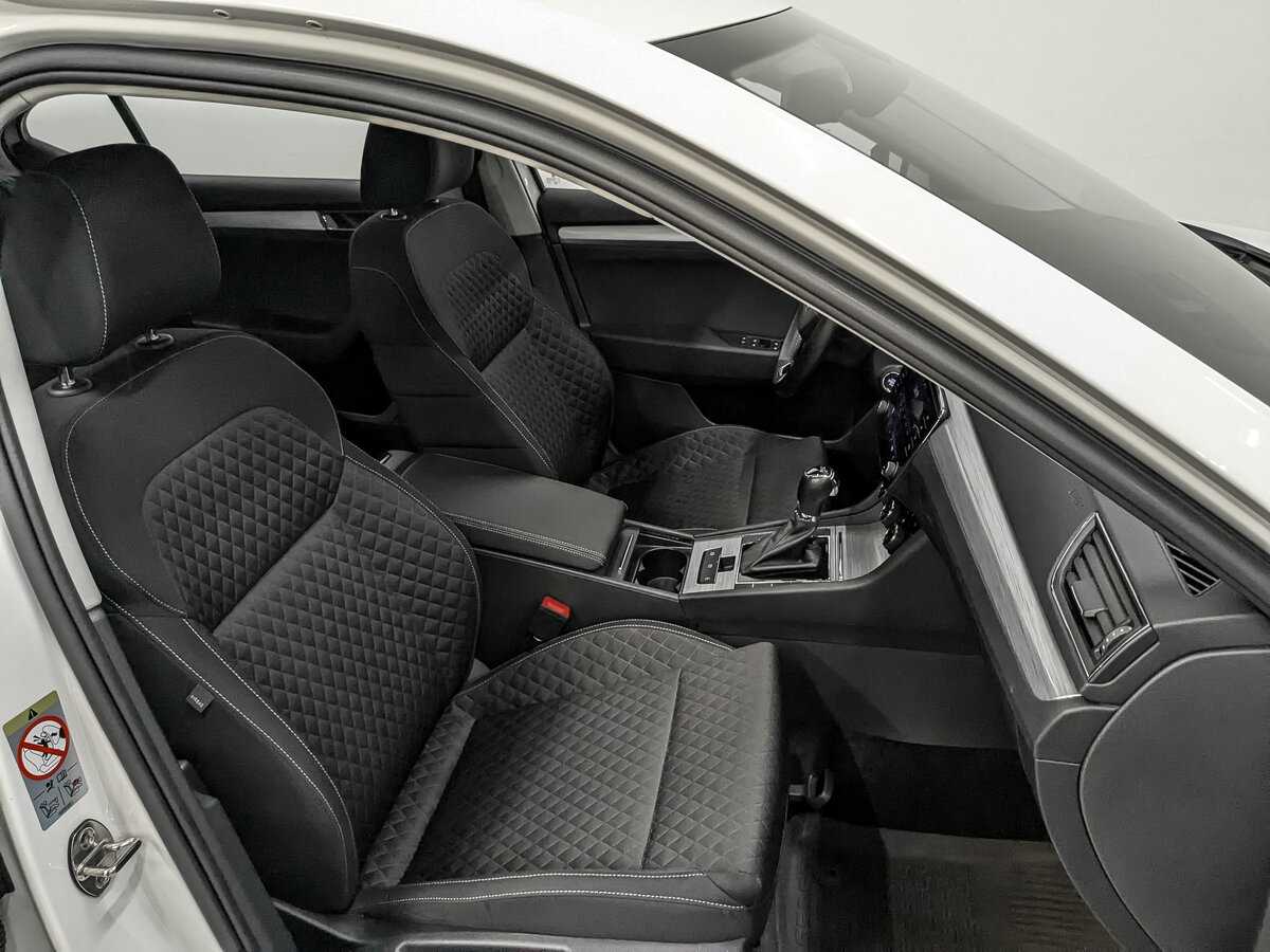 Купить Skoda Superb с пробегом. Фото: #24