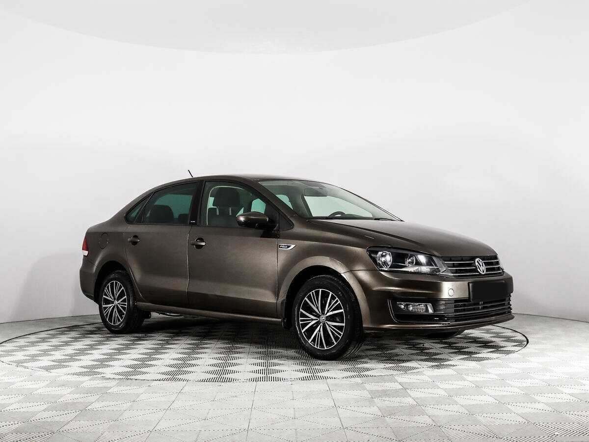 Купить Volkswagen Polo с пробегом. Фото: #2