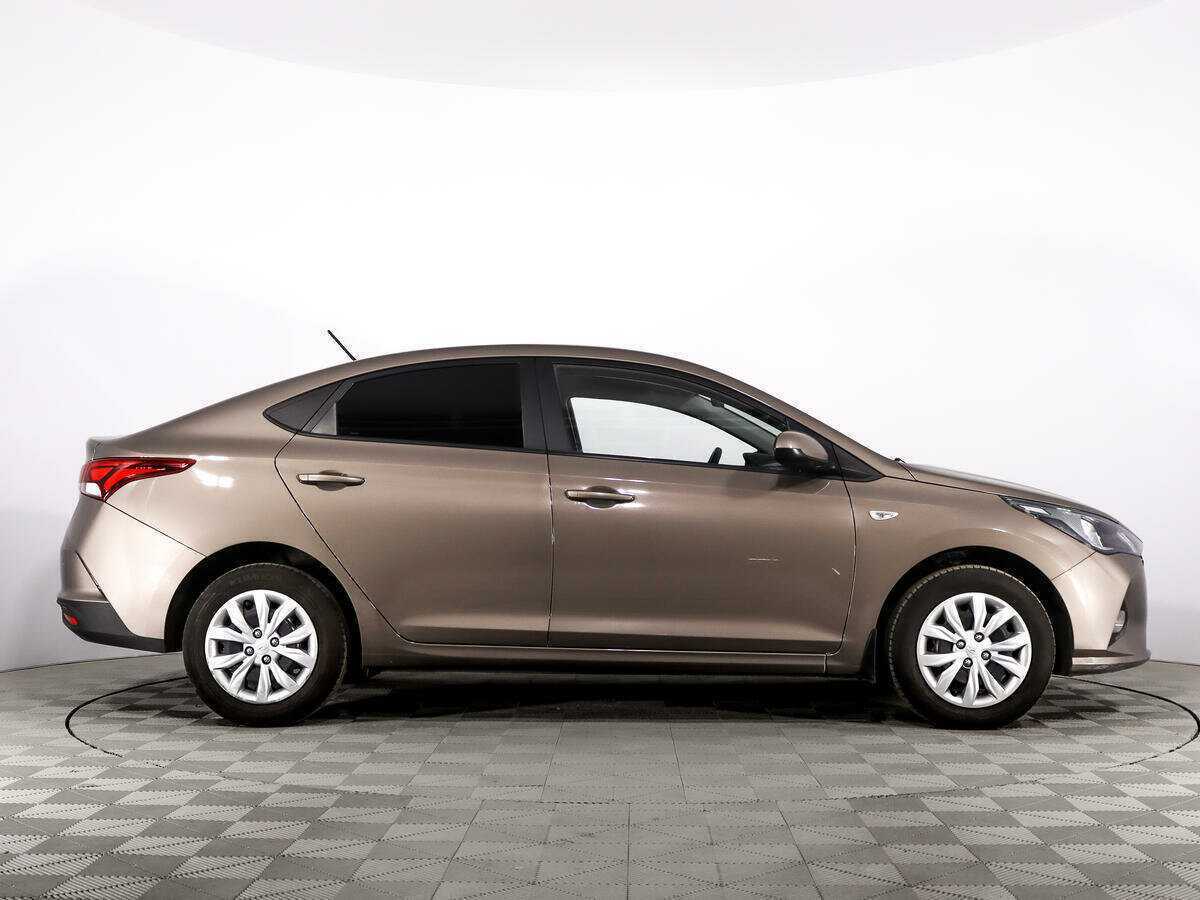 Купить Hyundai Solaris с пробегом. Фото: #3