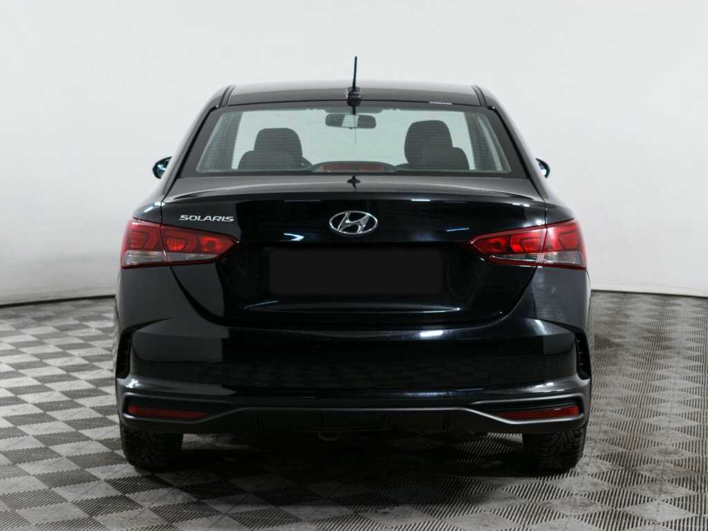 Купить Hyundai Solaris с пробегом. Фото: #4