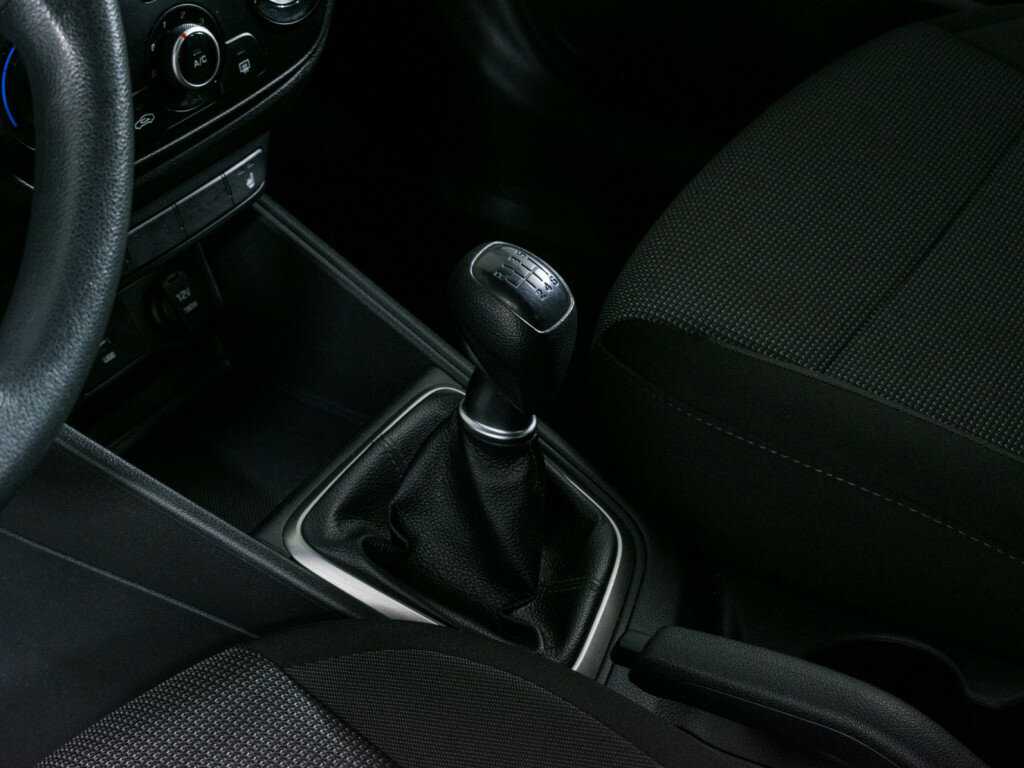 Купить Hyundai Solaris с пробегом. Фото: #11