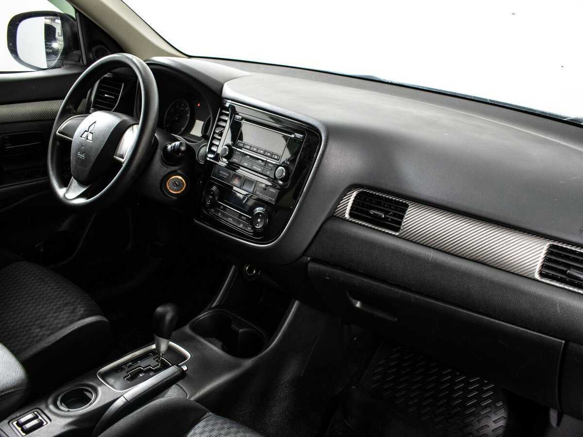 Купить Mitsubishi Outlander с пробегом. Фото: #8
