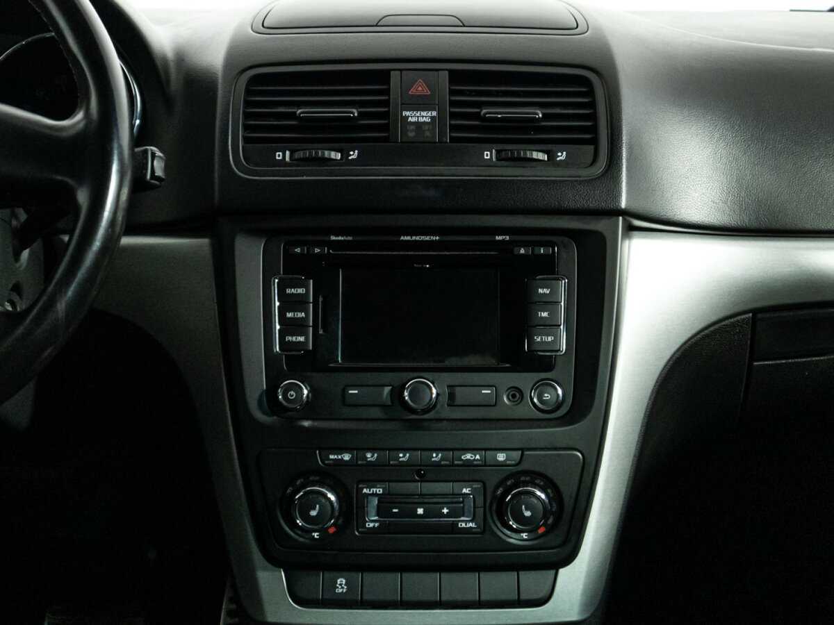 Купить Skoda Yeti с пробегом. Фото: #13