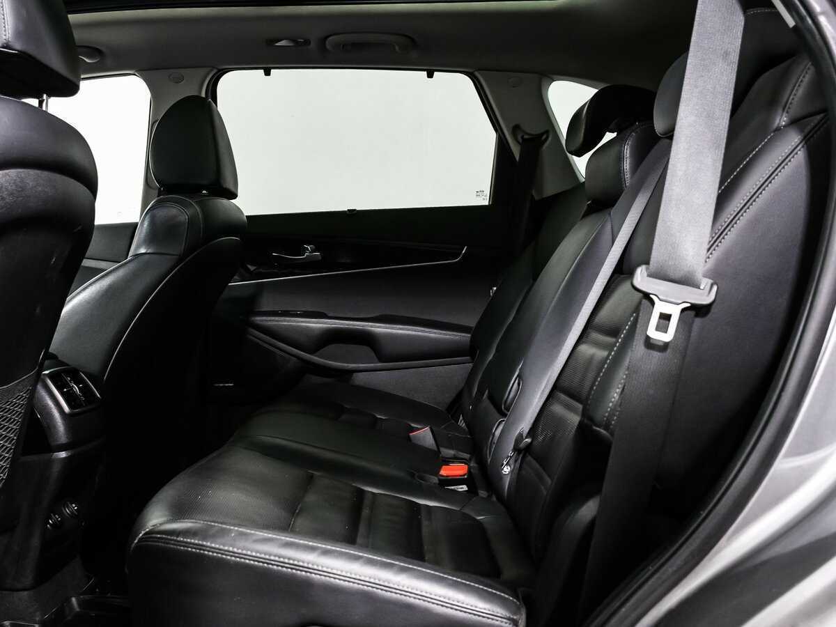 Купить Kia Sorento с пробегом. Фото: #12