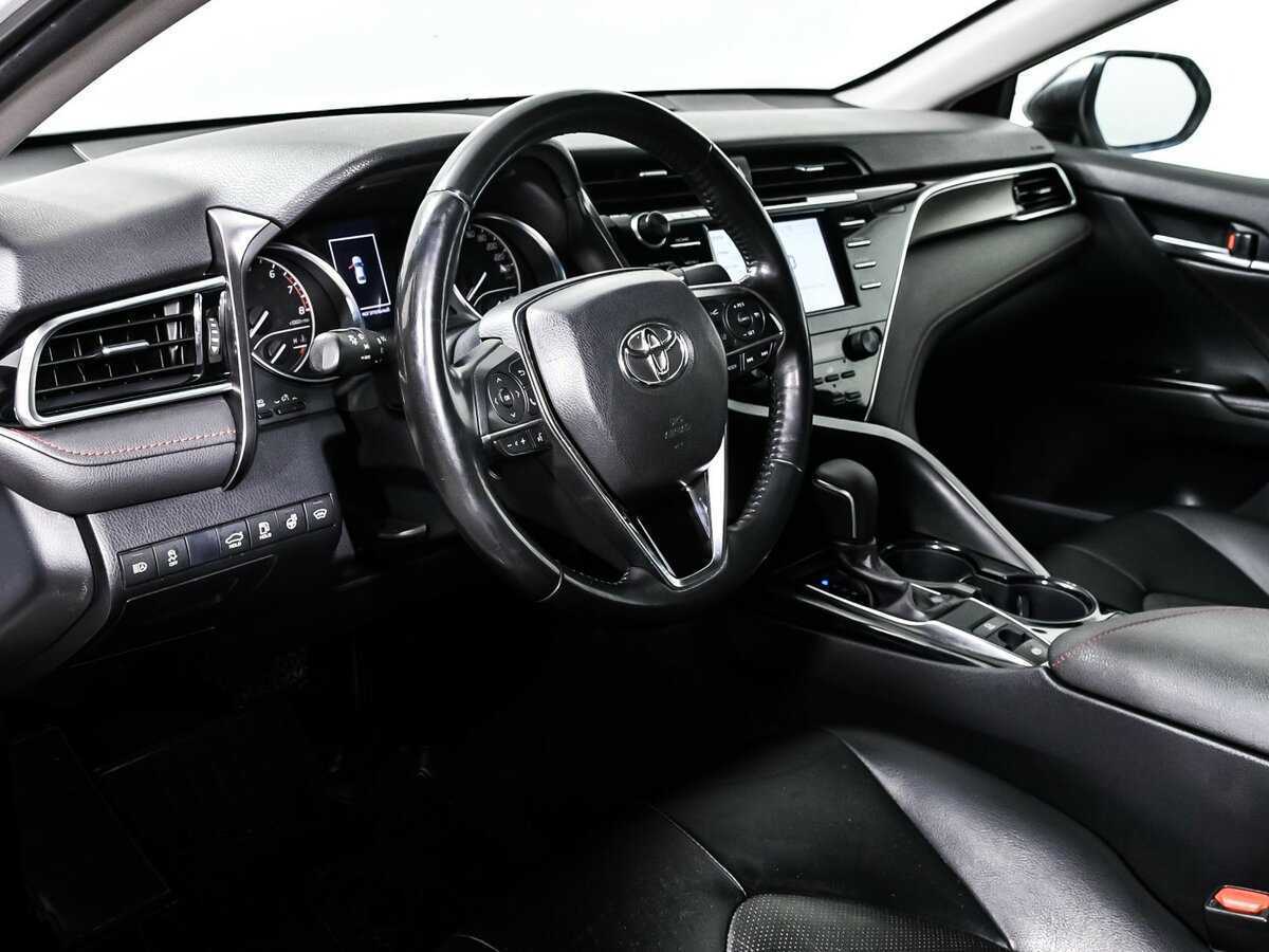 Купить Toyota Camry с пробегом. Фото: #11