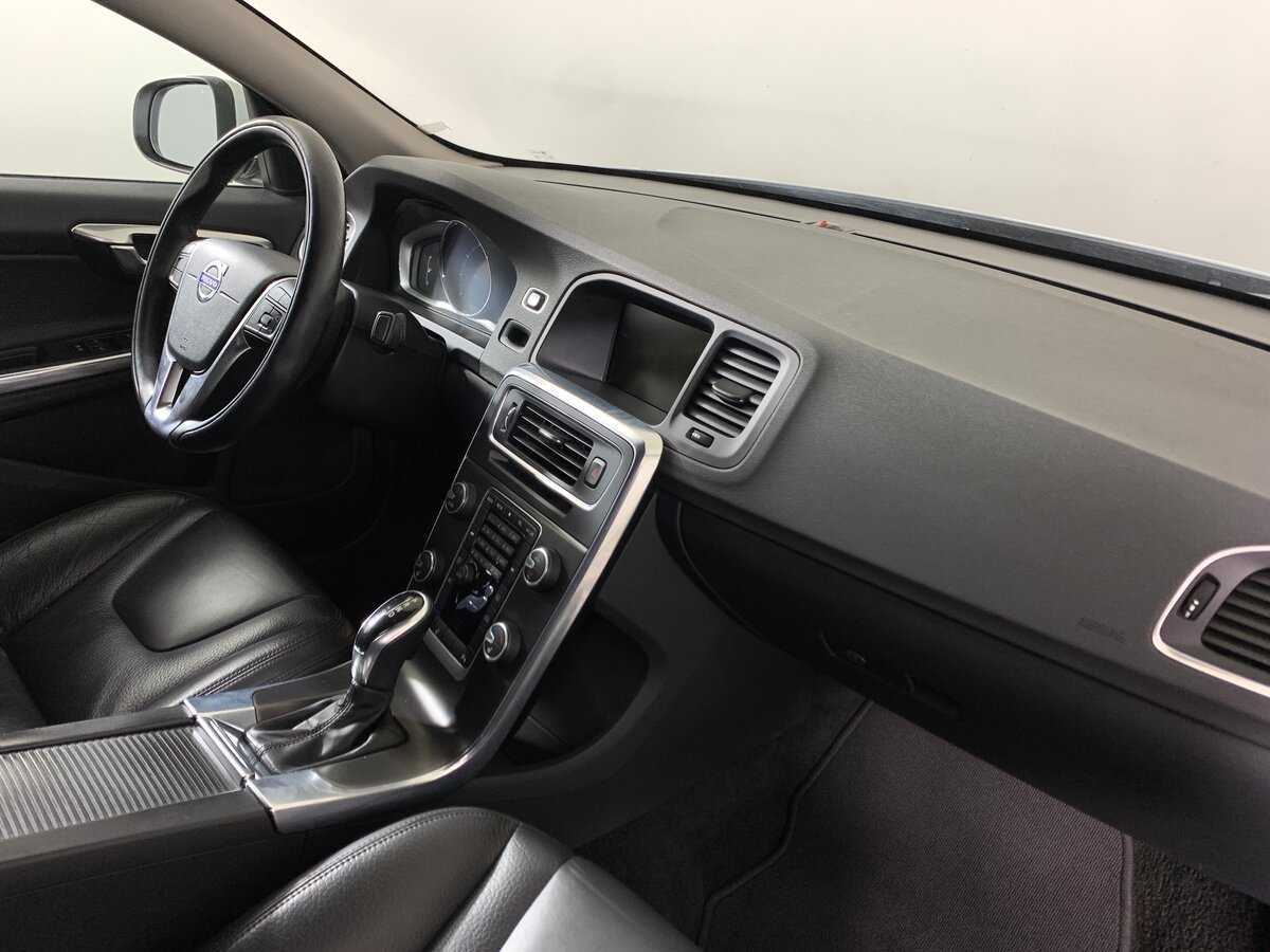 Купить Volvo S60 с пробегом. Фото: #12